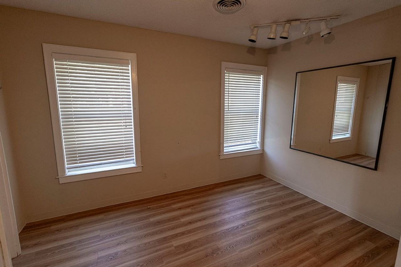 1110 E Broadway #B - Photo 6 of 21