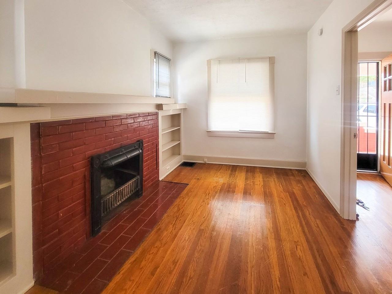 2115 N Kansas St - Photo 2 of 11