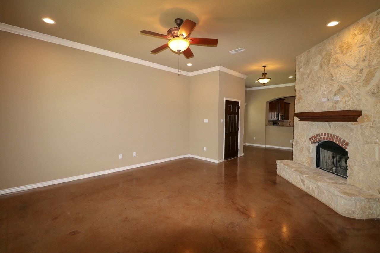 3125 Silver Saddle Dr - Photo 3 of 26