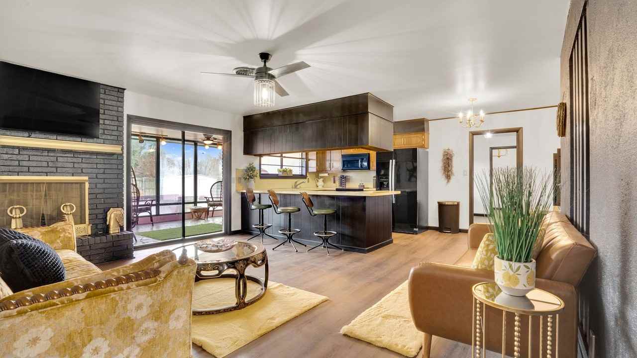 2014 12th Ave Nw - Photo 4 of 28