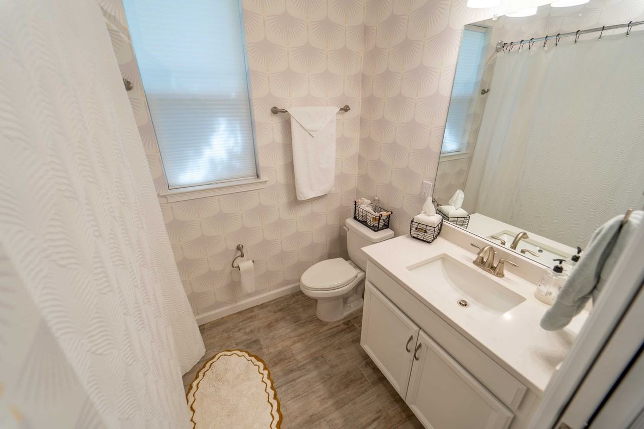 4558 Arboretum Cir #04 - Photo 3 of 24