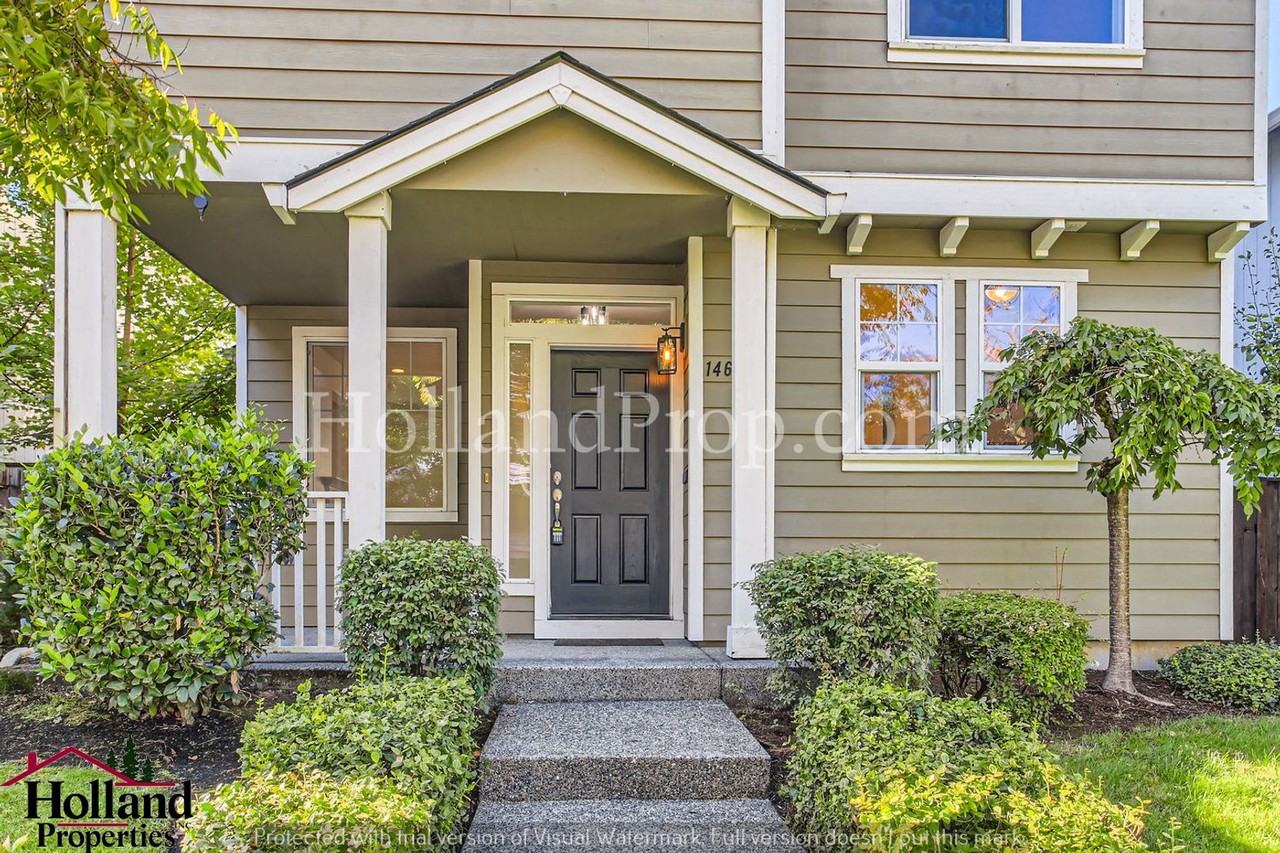 1468 Se Blanchard St - Photo 2 of 13