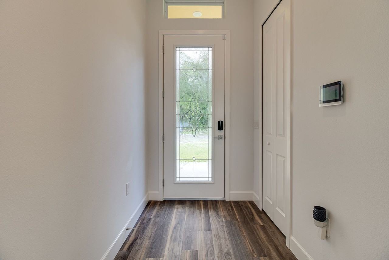 1430 Linda Bryant Way - Photo 3 of 21