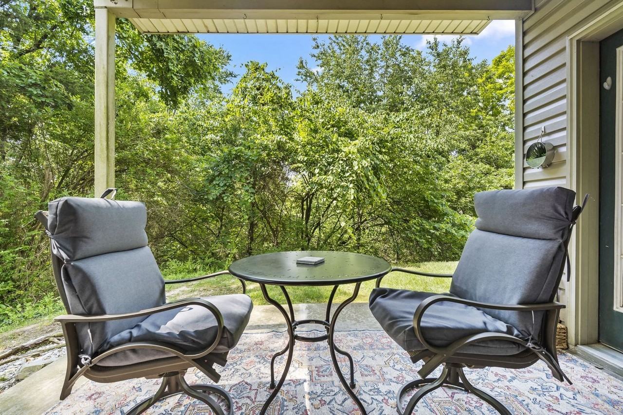 813 Holiday Rdg #1 - Photo 7 of 32