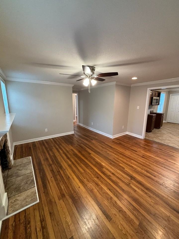 1752 Dalton St - Photo 2 of 15