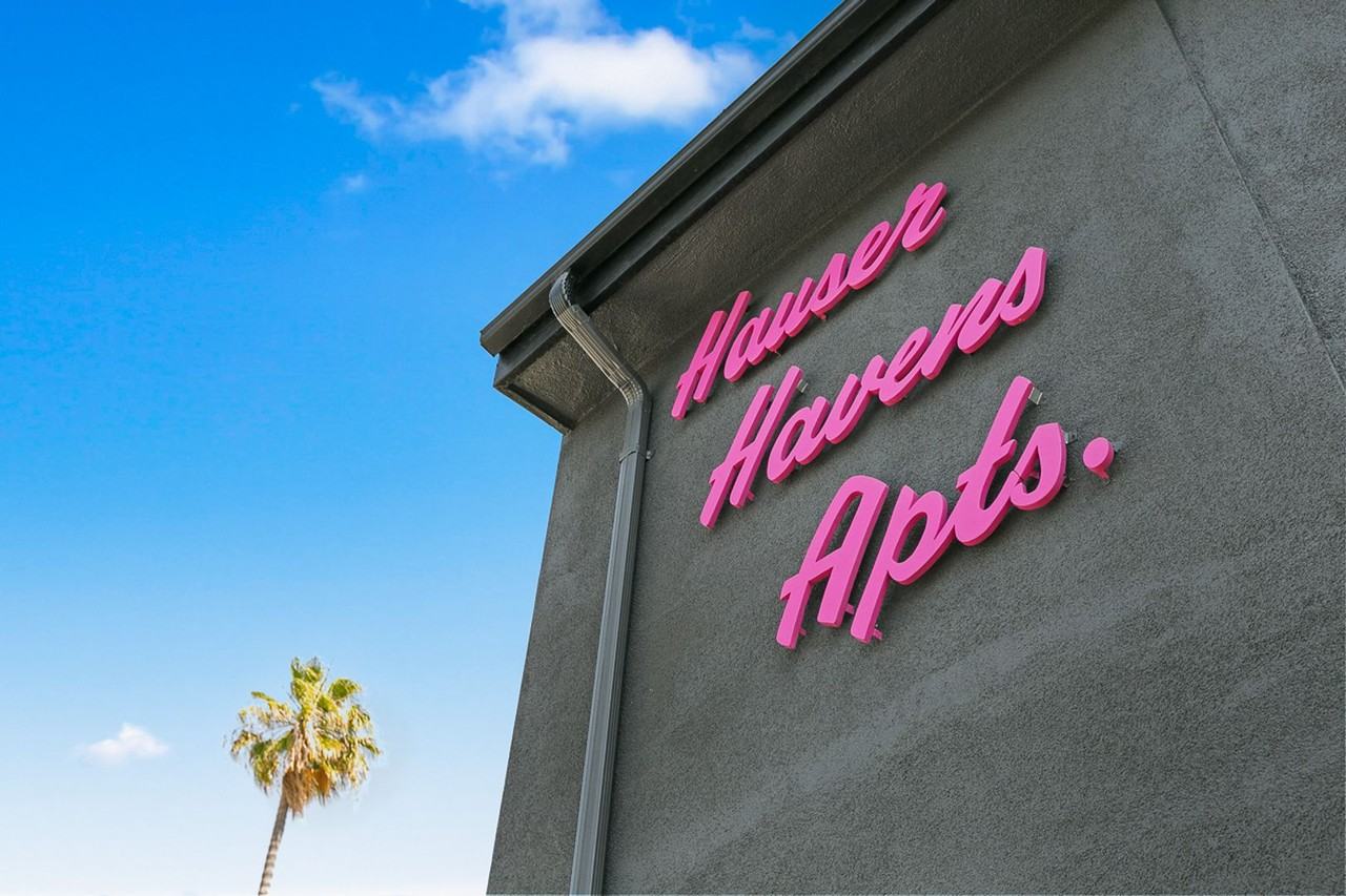 Hauser - Photo 2 of 21