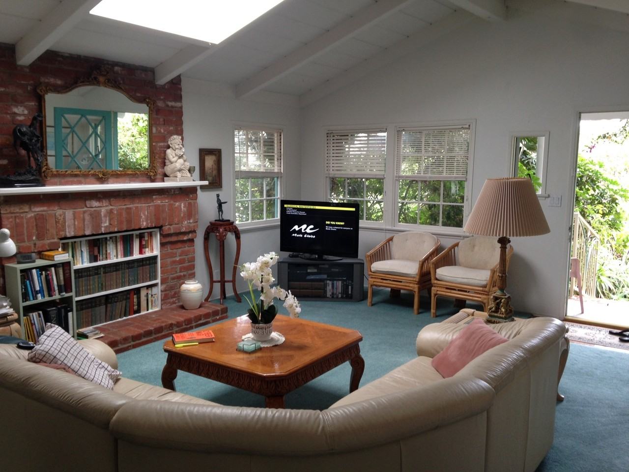 110 Vista Way - Photo 3 of 25