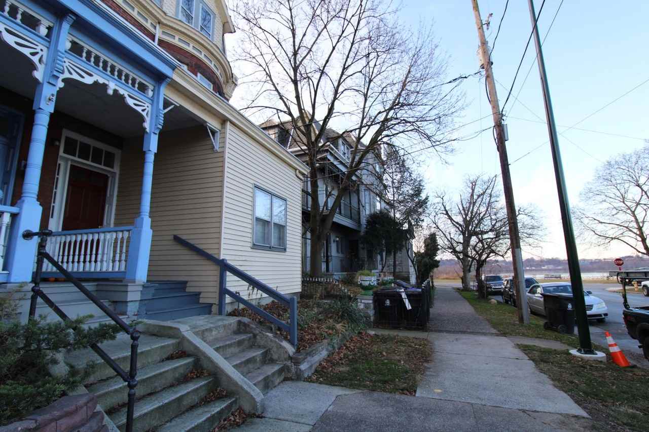 107 Reily Street - Photo 2 of 9