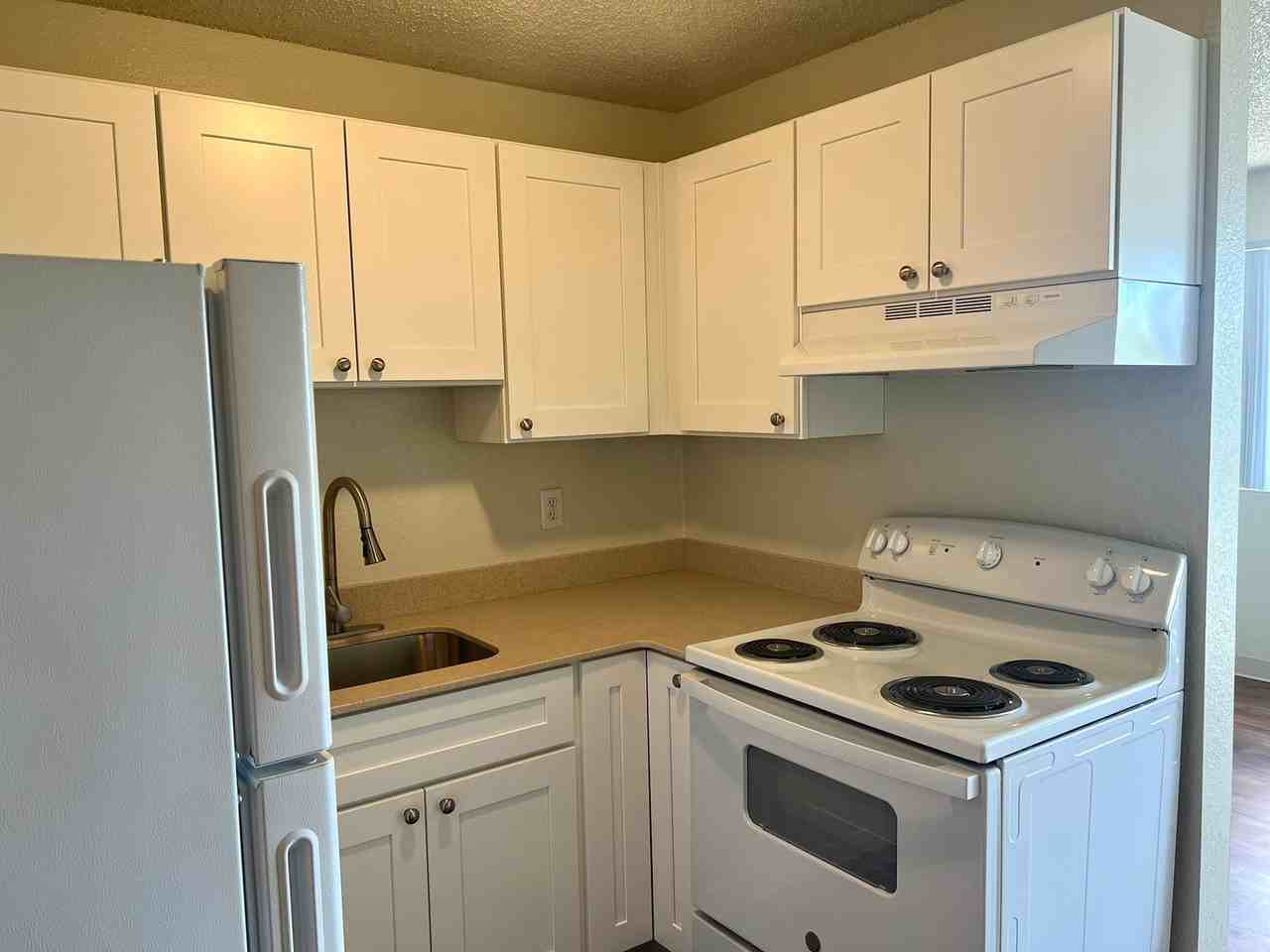 University Park Apartments - Photo 4 of 25