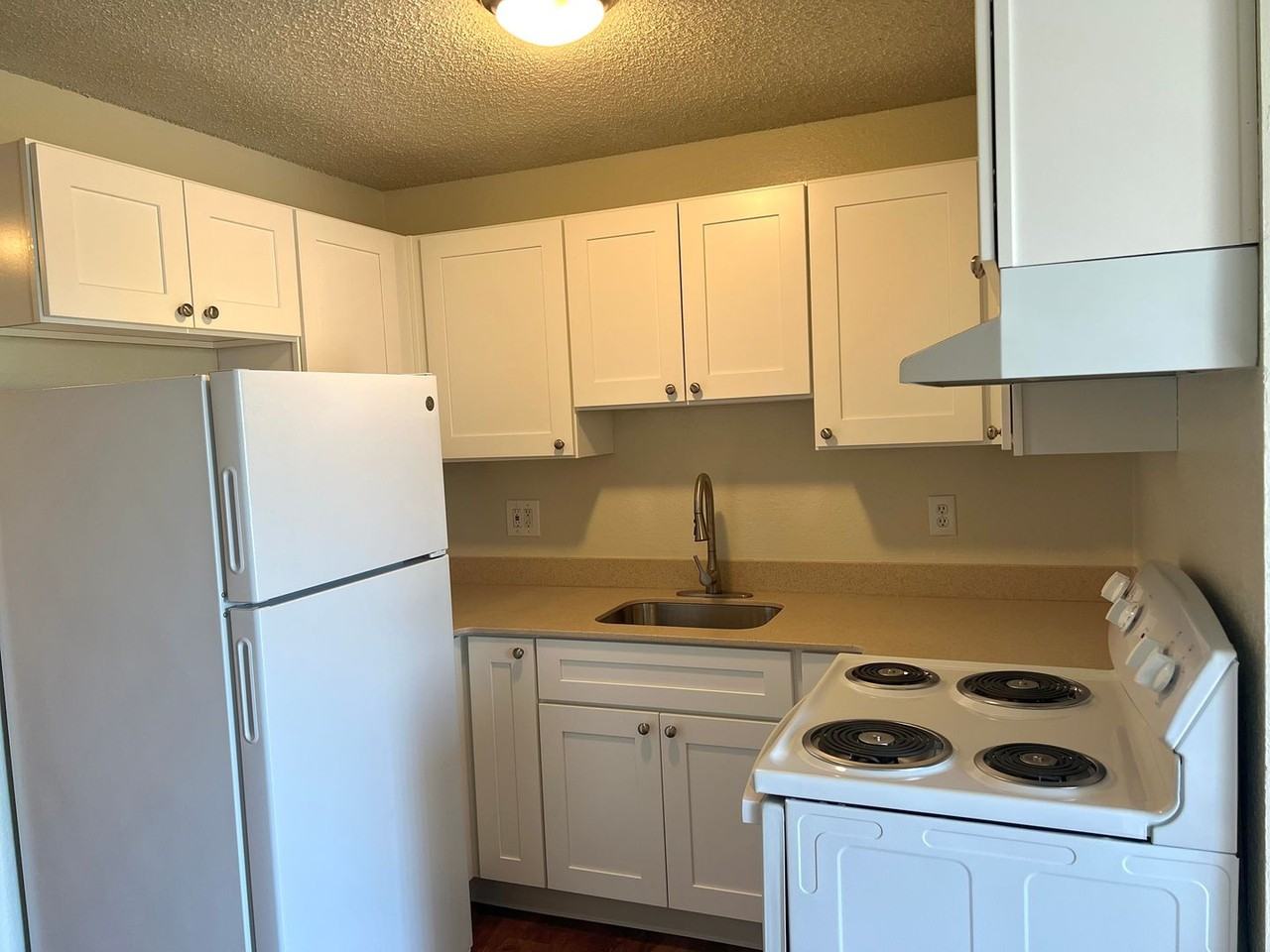 University Park Apartments - Photo 5 of 25