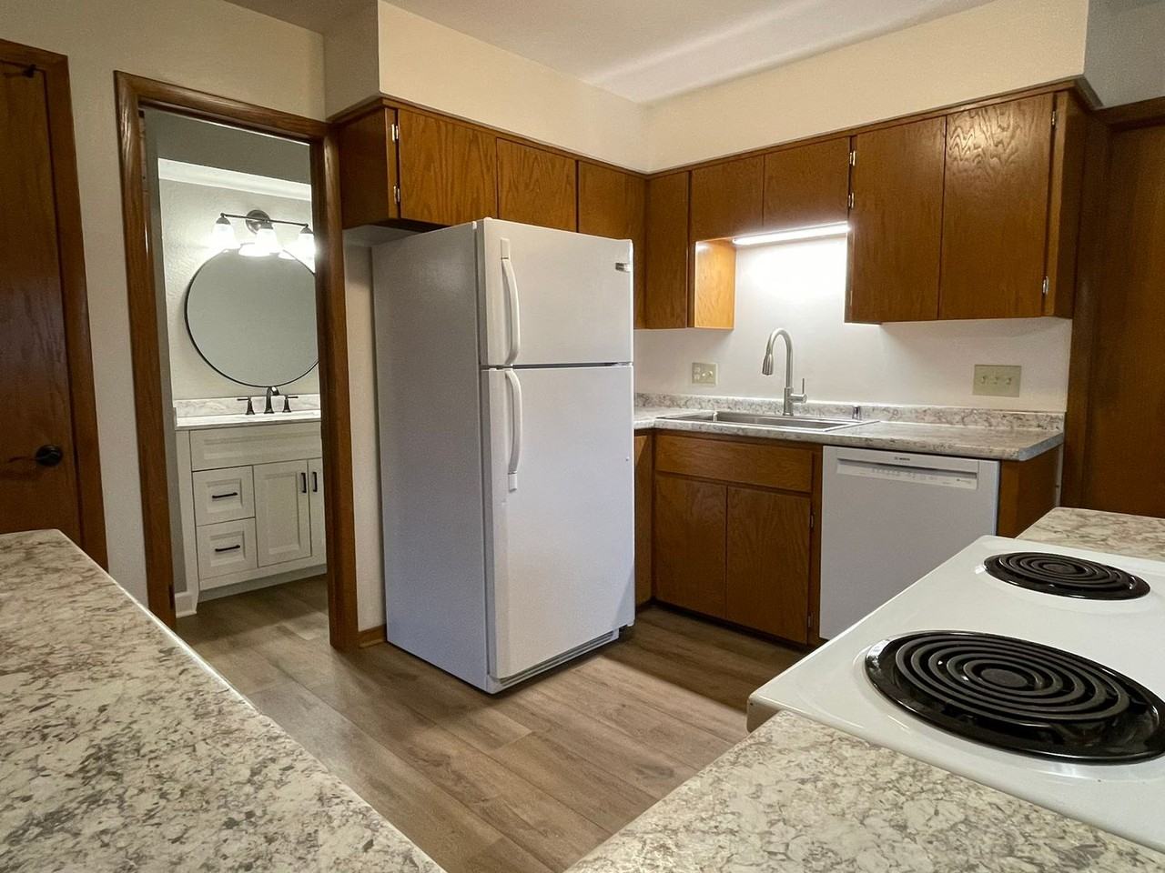 750 Kingston Ct - Photo 2 of 15