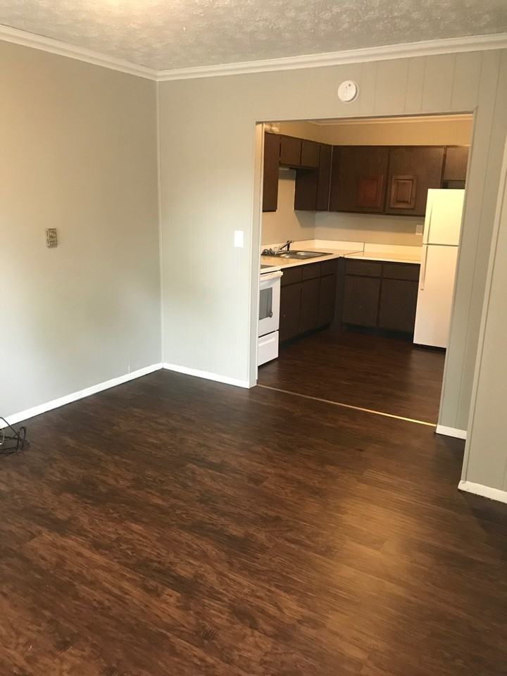 Rossville - Photo 2 of 8