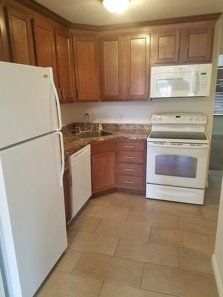 6365 Village Ln - Photo 5 of 15