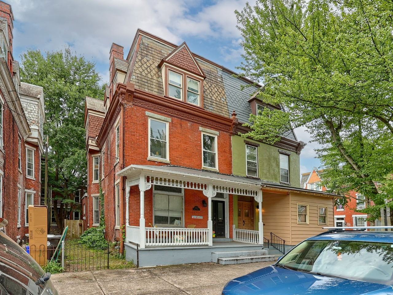 1530 Green St - Photo 2 of 34