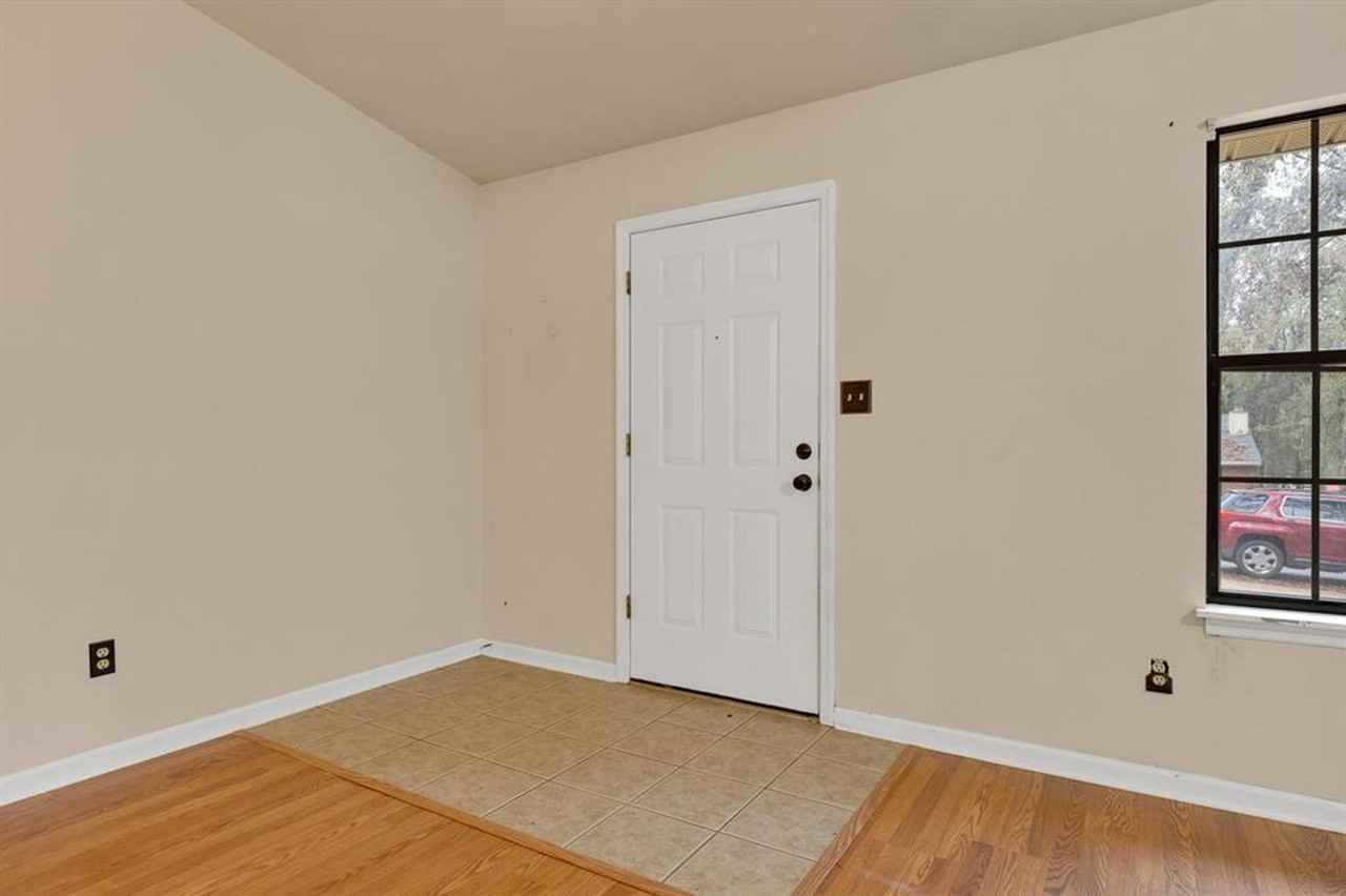 1108 Brafforton Dr - Photo 2 of 22