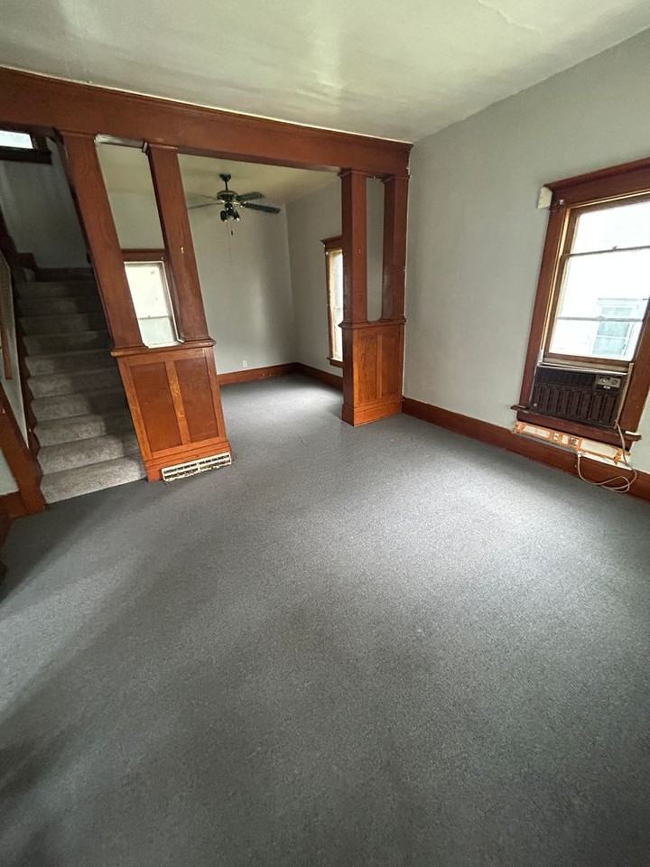 732 Denver St - Photo 4 of 6