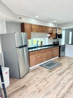 featured image of 100 S Bouldin St
