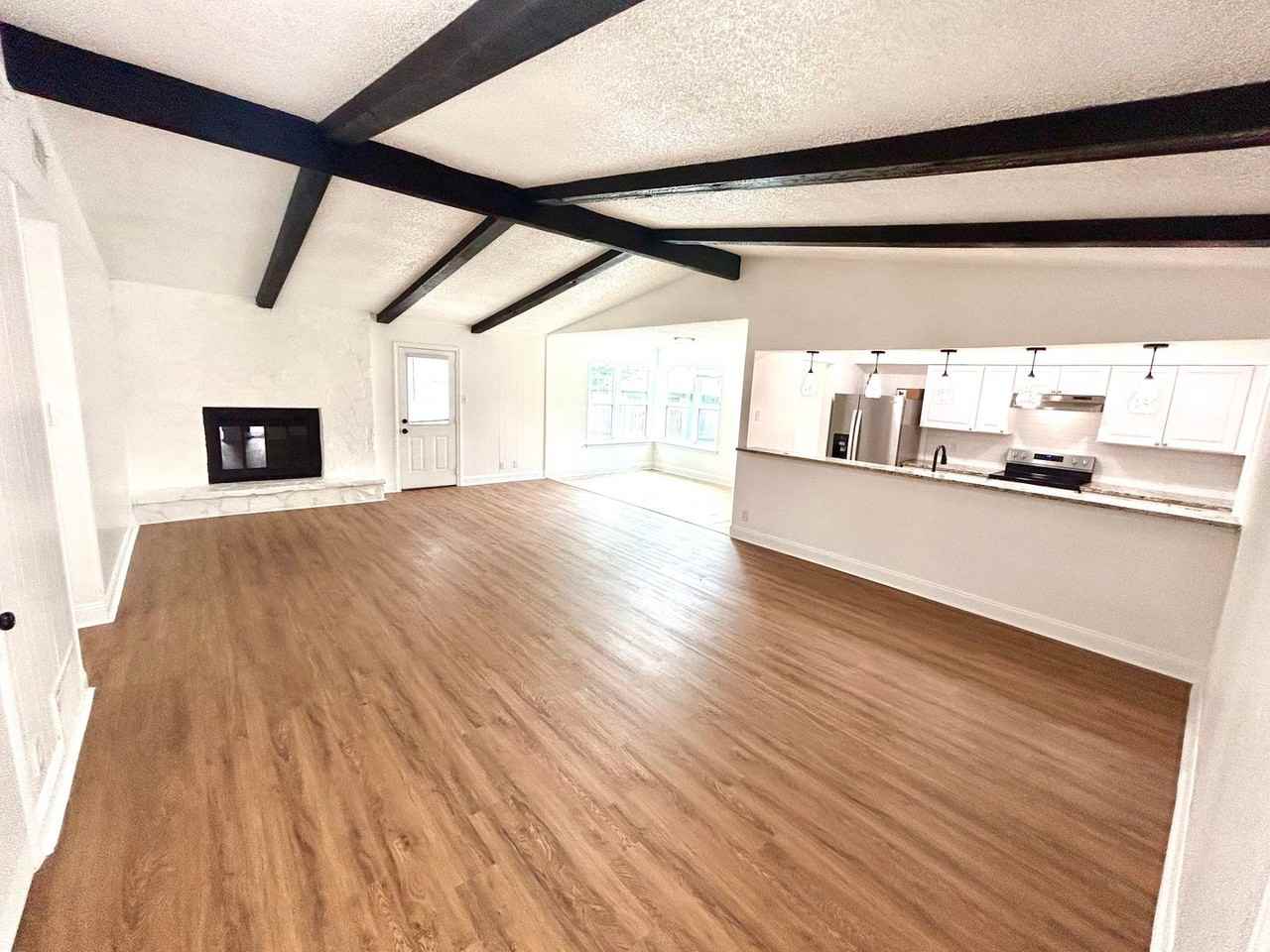 624 Jamie Sue Dr - Photo 2 of 23