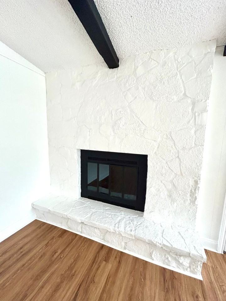 624 Jamie Sue Dr - Photo 4 of 23