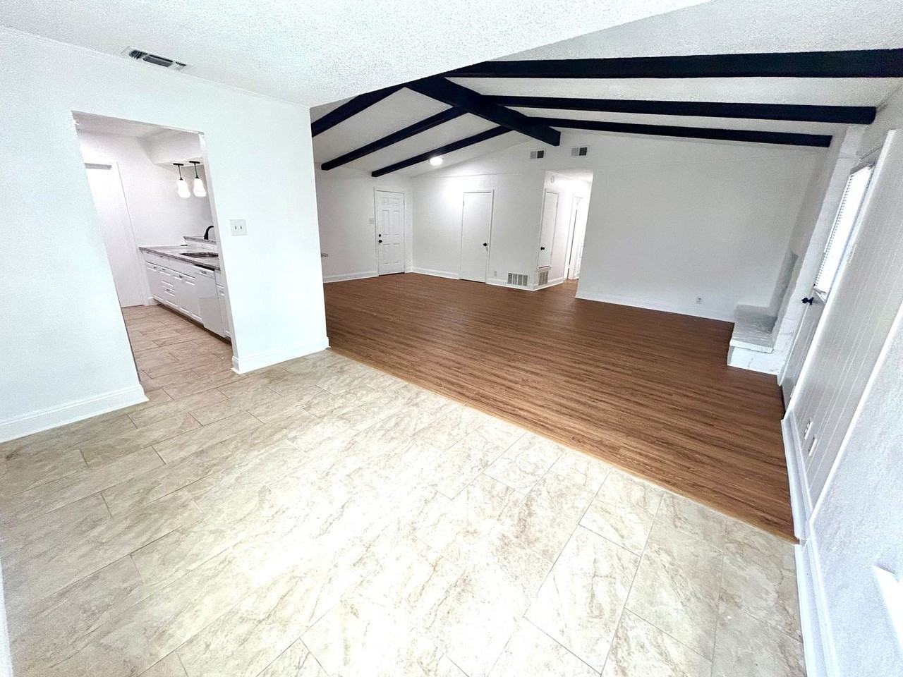 624 Jamie Sue Dr - Photo 7 of 23