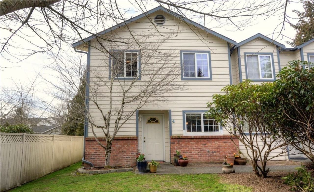 19324 22nd Ave Se #4 - Photo 2 of 32
