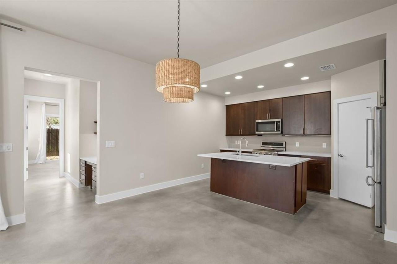 5404 Bennett Ave - Photo 6 of 29