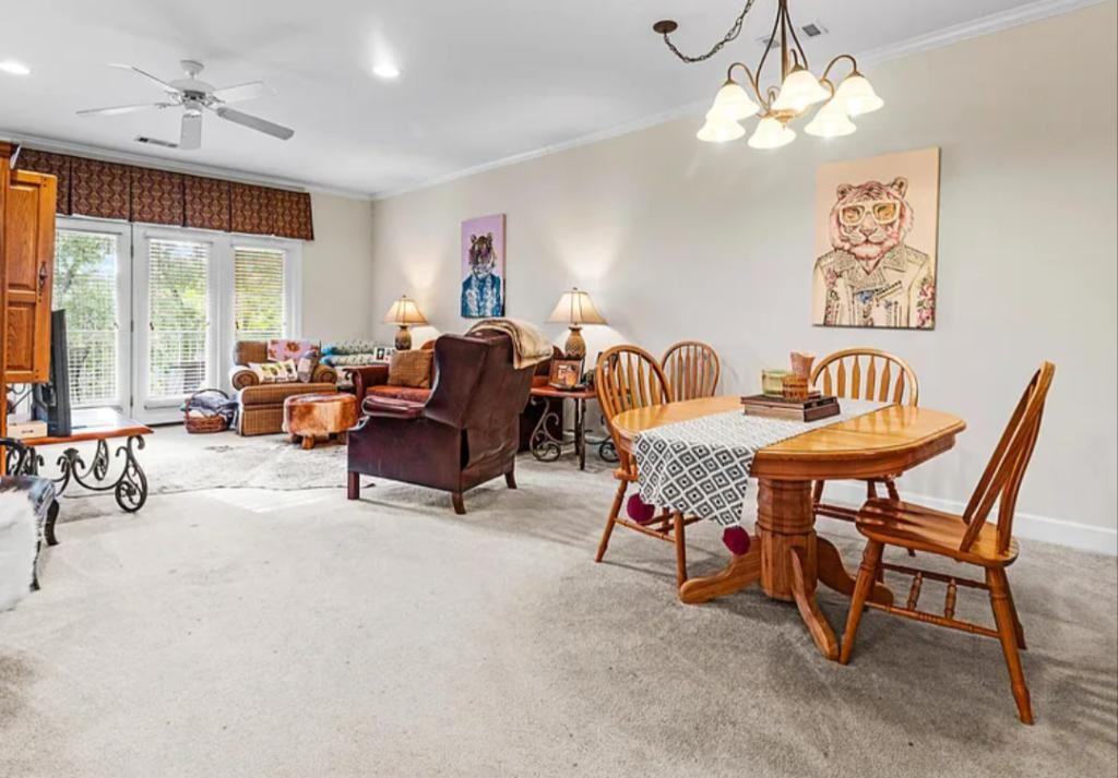 127 Ballard Ln - Photo 7 of 12