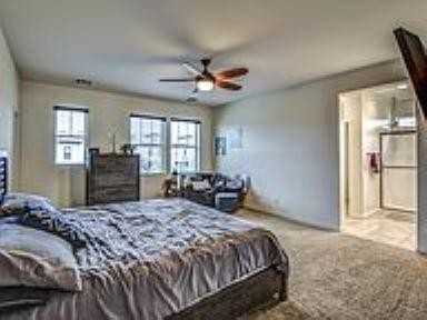 2619 S 107th St - Photo 5 of 16