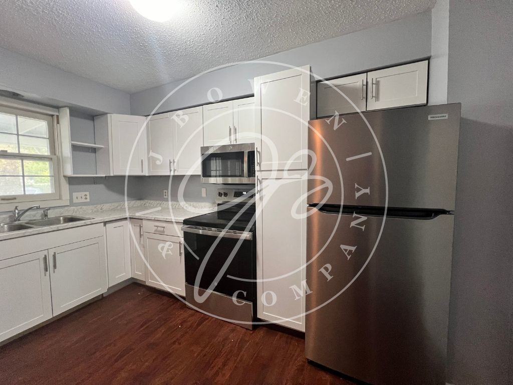 3223 N Mccord Rd - Photo 3 of 9