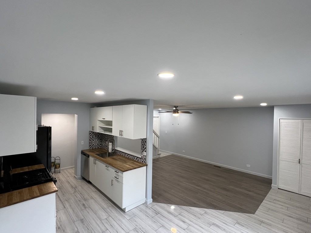 230 Dakota Ct #B - Photo 2 of 20
