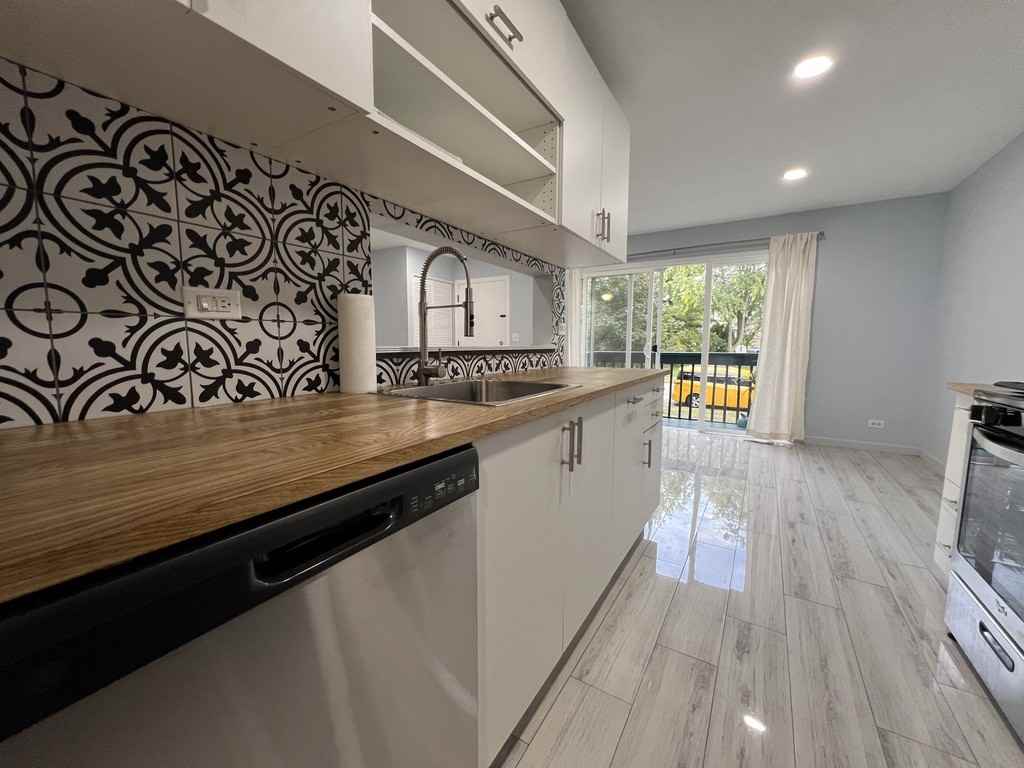 230 Dakota Ct #B - Photo 6 of 20