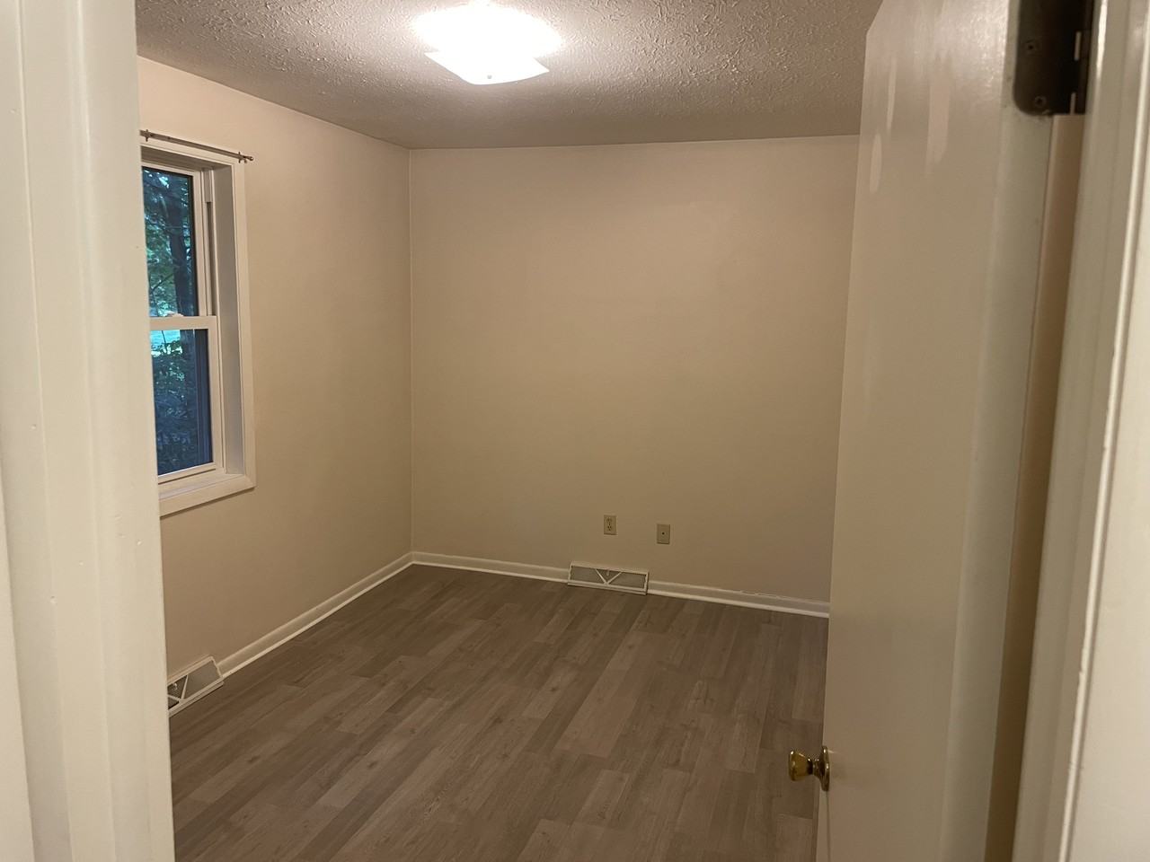 3930 Mill St #B - Photo 2 of 8