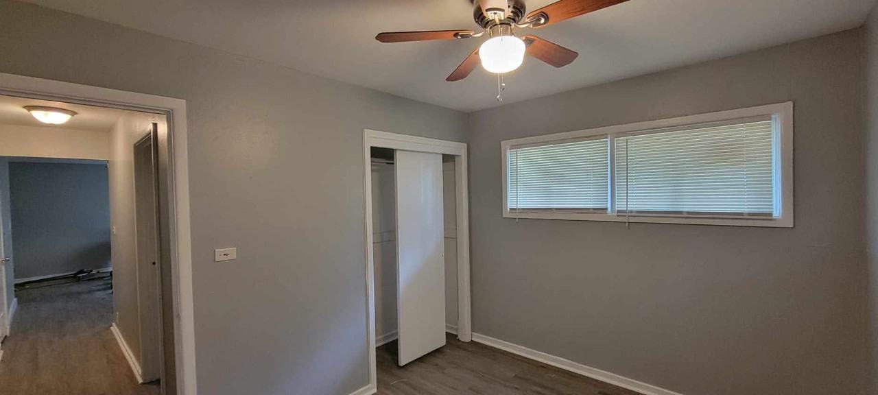11216 Crystal Ave #NA - Photo 4 of 9