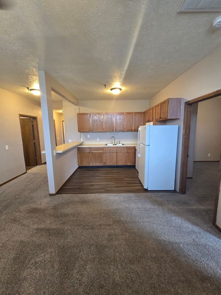 Come Home to Peterson Square Apartments - Photo 7 of 43