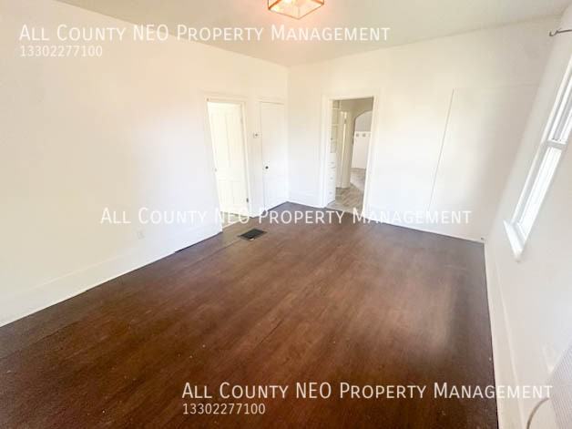 680 Sumner St - Photo 2 of 17