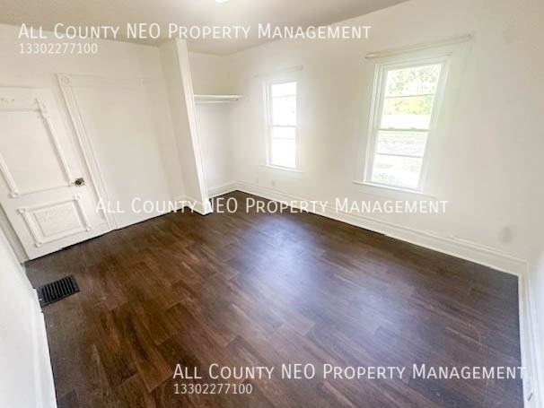 680 Sumner St - Photo 6 of 17