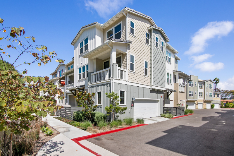 1110 Makena Way - Photo 6 of 31