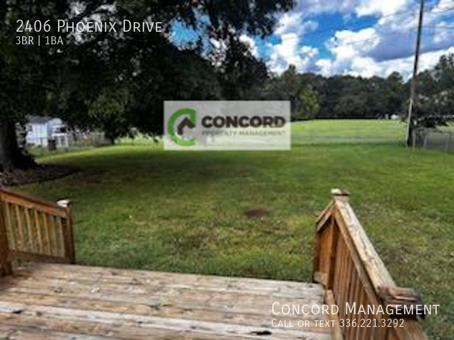 2406 Phoenix Dr - Photo 3 of 16