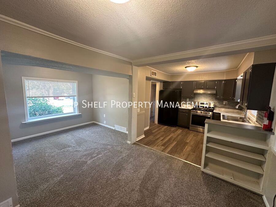 2703 Hull Ave - Photo 2 of 8