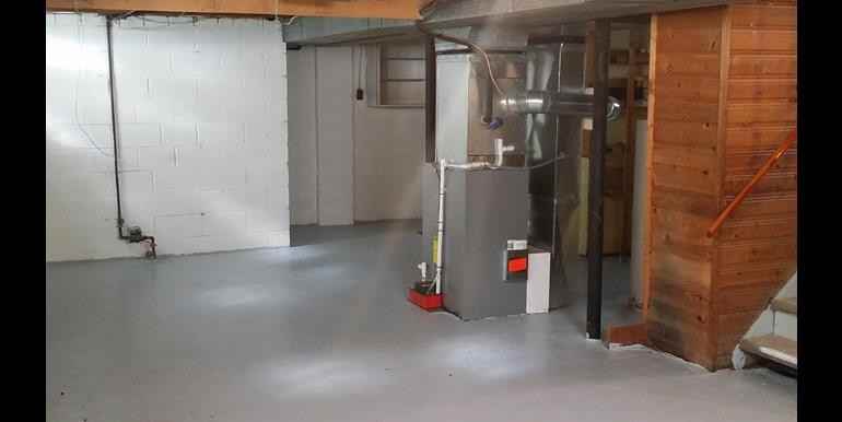 2255 Queen St - Photo 2 of 10