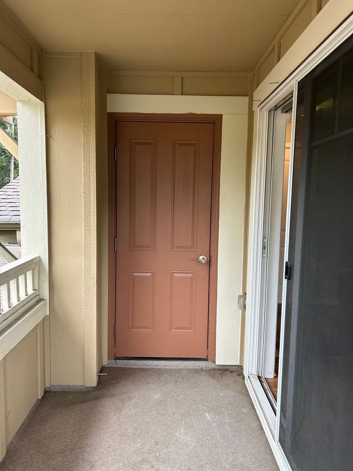 11308 124th Ave Ne #302 - Photo 2 of 24