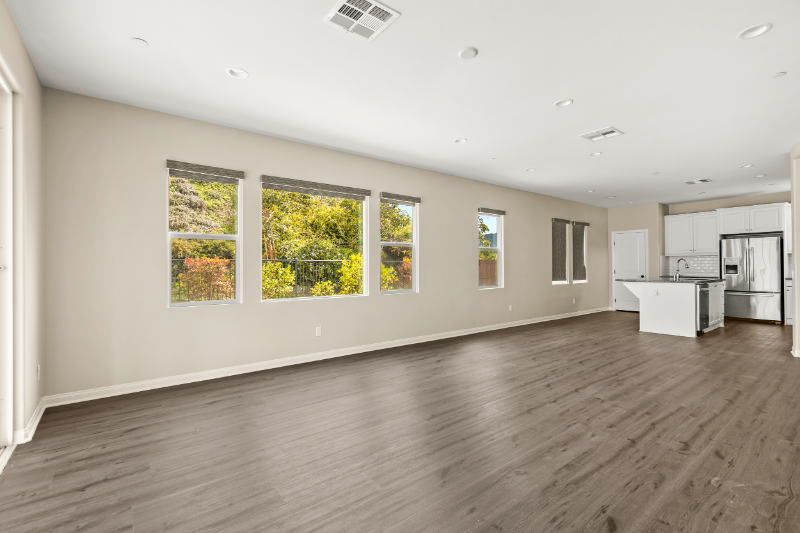 2754 Overlook Point Drive - Photo 7 of 38