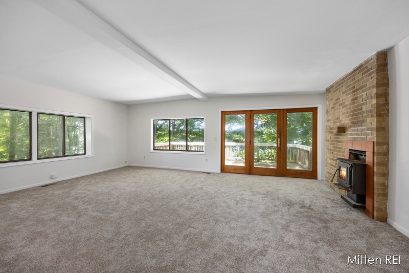 13029 East Heights Road - Photo 3 of 20