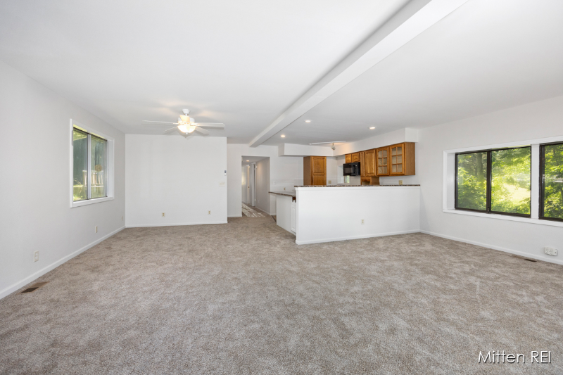 13029 East Heights Road - Photo 5 of 20