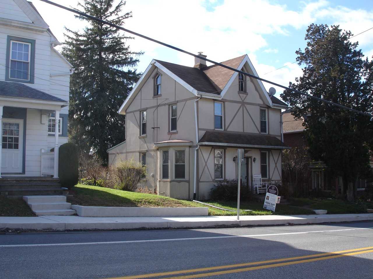 44 W Main St - Photo 2 of 22