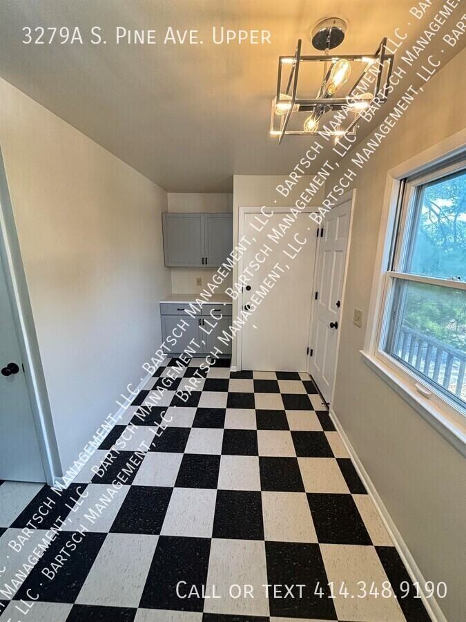 3279A S Pine Ave Uppr - Photo 2 of 18