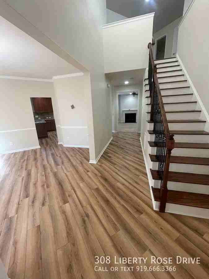 308 Liberty Rose Dr - Photo 2 of 31