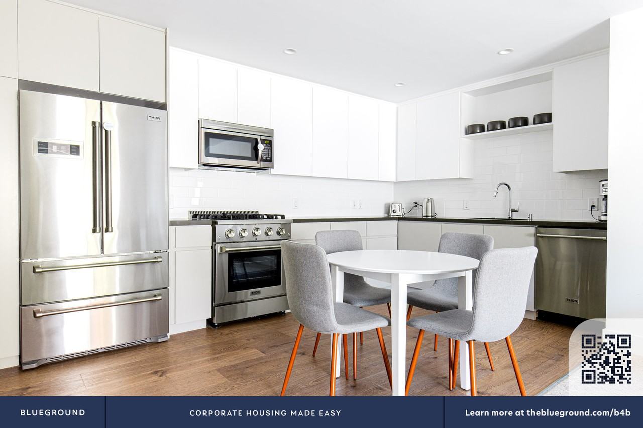 350 Sharon Park Drive - Photo 5 of 40