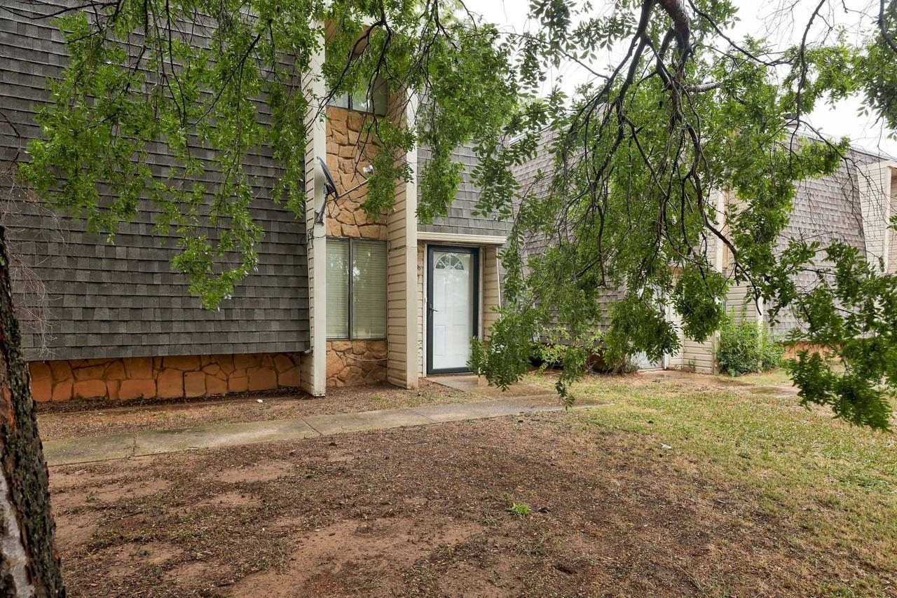 631 Welston Cir - Photo 5 of 42