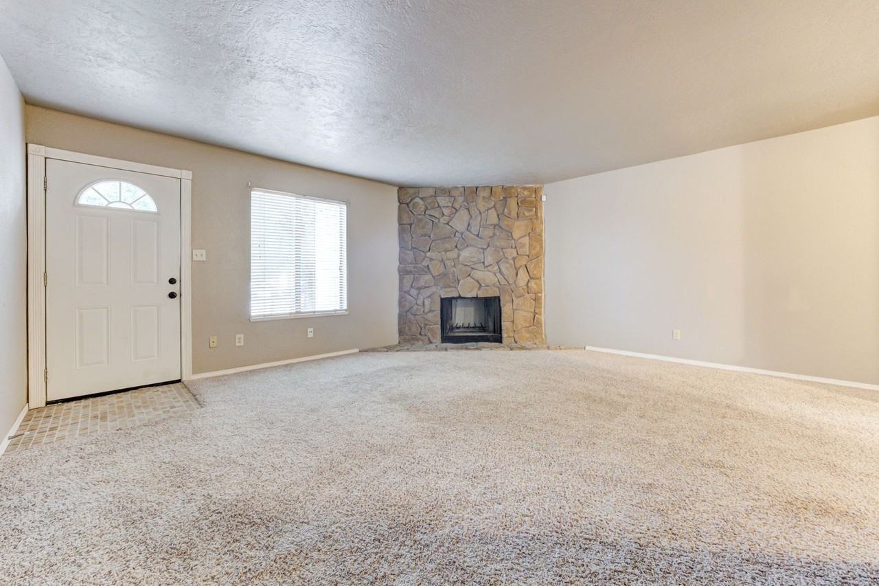 631 Welston Cir - Photo 7 of 42